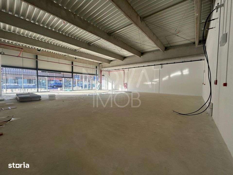 Spatiu comercial de inchiriat - Central, Cisnadie - de la 100 mp - Imagine principală: 4/6