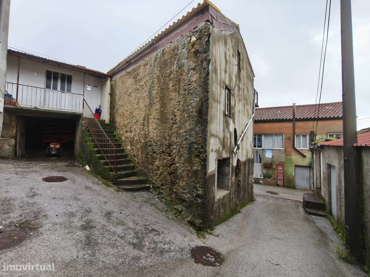 Moradia c/ Projecto de Recuperação - Roxo - 15 min de Coimbra - Grande imagem: 3/16