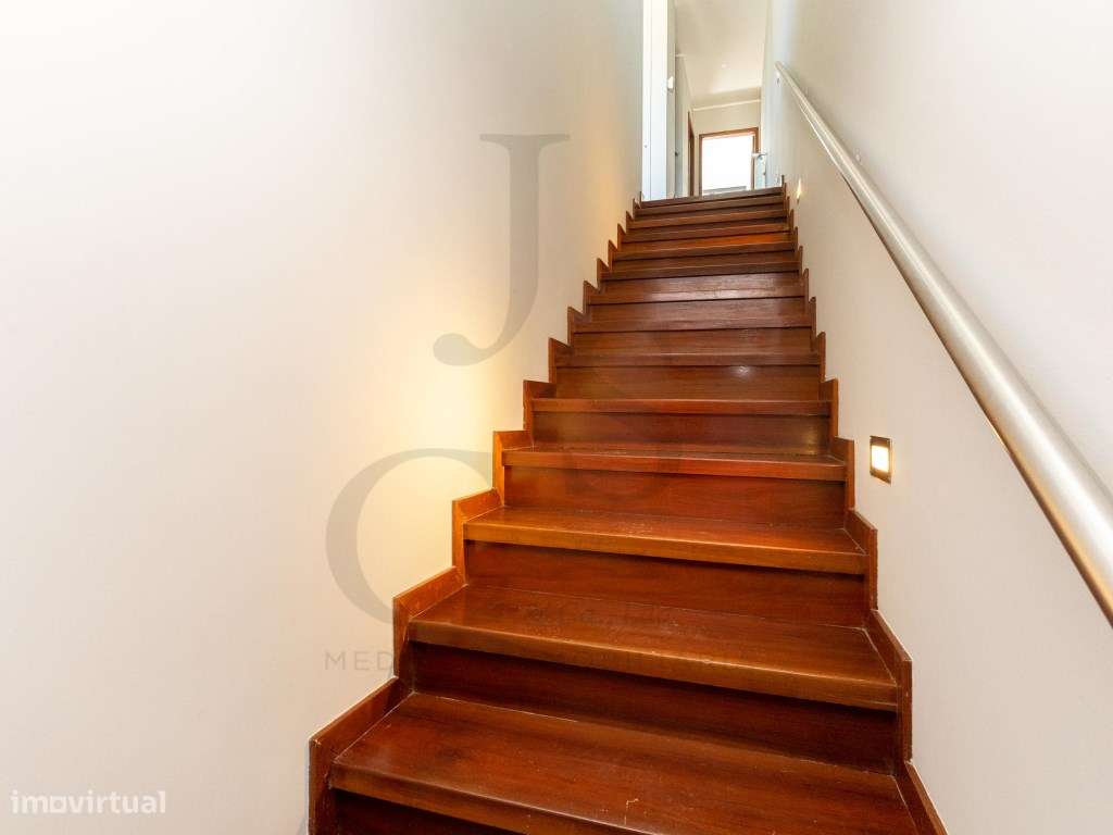 Moradia T4+T2 R/C Independente Gondomar - Possibilidade Permuta-23