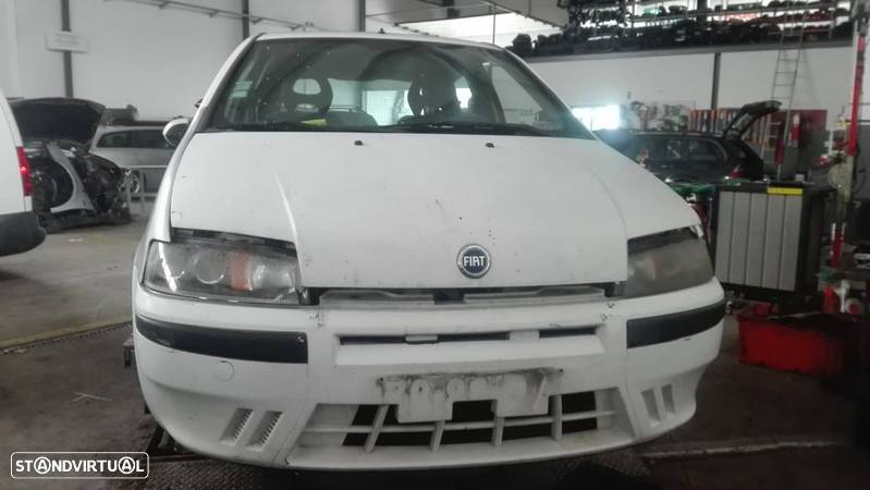 Fiat Punto 188 2000 1.2 8v usado para peças - 3