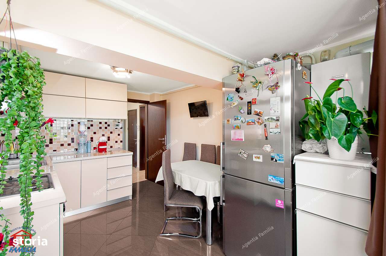 Vanzare apartament cu 3 camere dec in Galati, Nae Leonard, "la cheie" - Imagine principală: 5/16