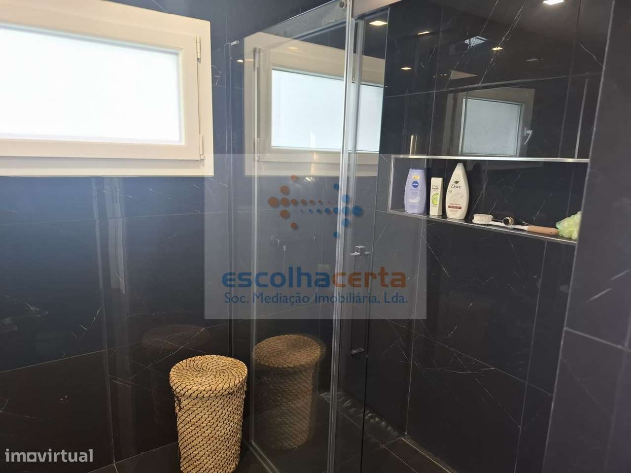 Oportunidade Excelente Moradia Térrea T4 Com Piscina de agua salgada-19