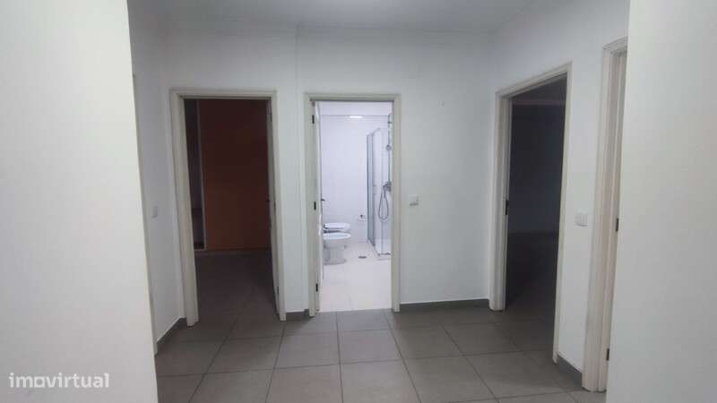 T2 com Terraço São João da Madeira - Grande imagem: 4/21