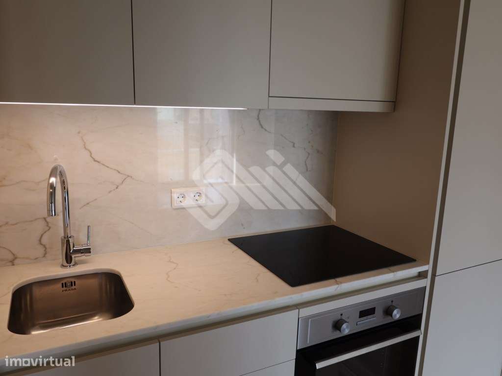 Apartamento T1 com Vista Panorâmica - Rotunda da Boavista / Casa da...-8