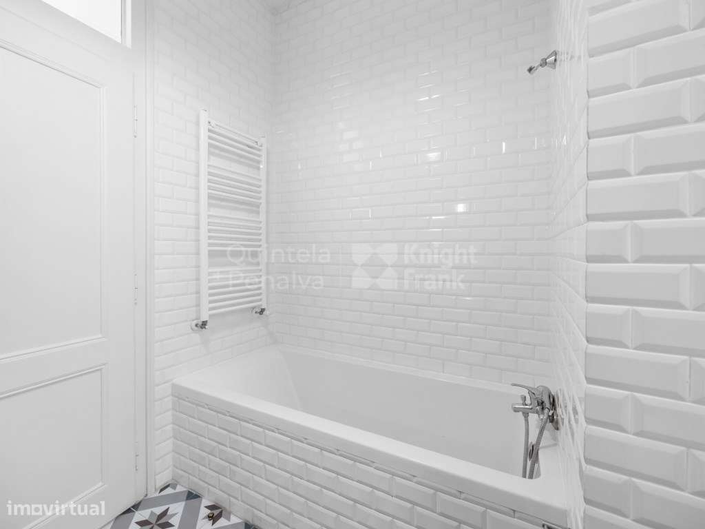 Apartamento T3 totalmente remodelado, São Bento, Lisboa-8