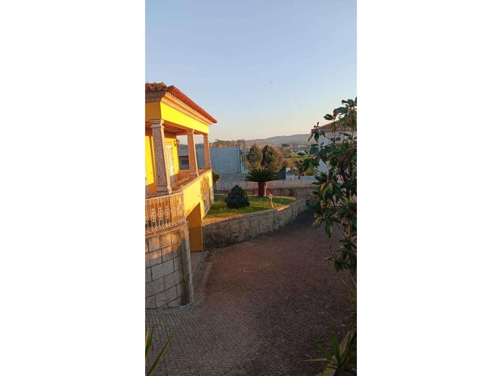 Moradia isolada T4 em Ribeirão Vila Nova Famalicão - Grande imagem: 4/15