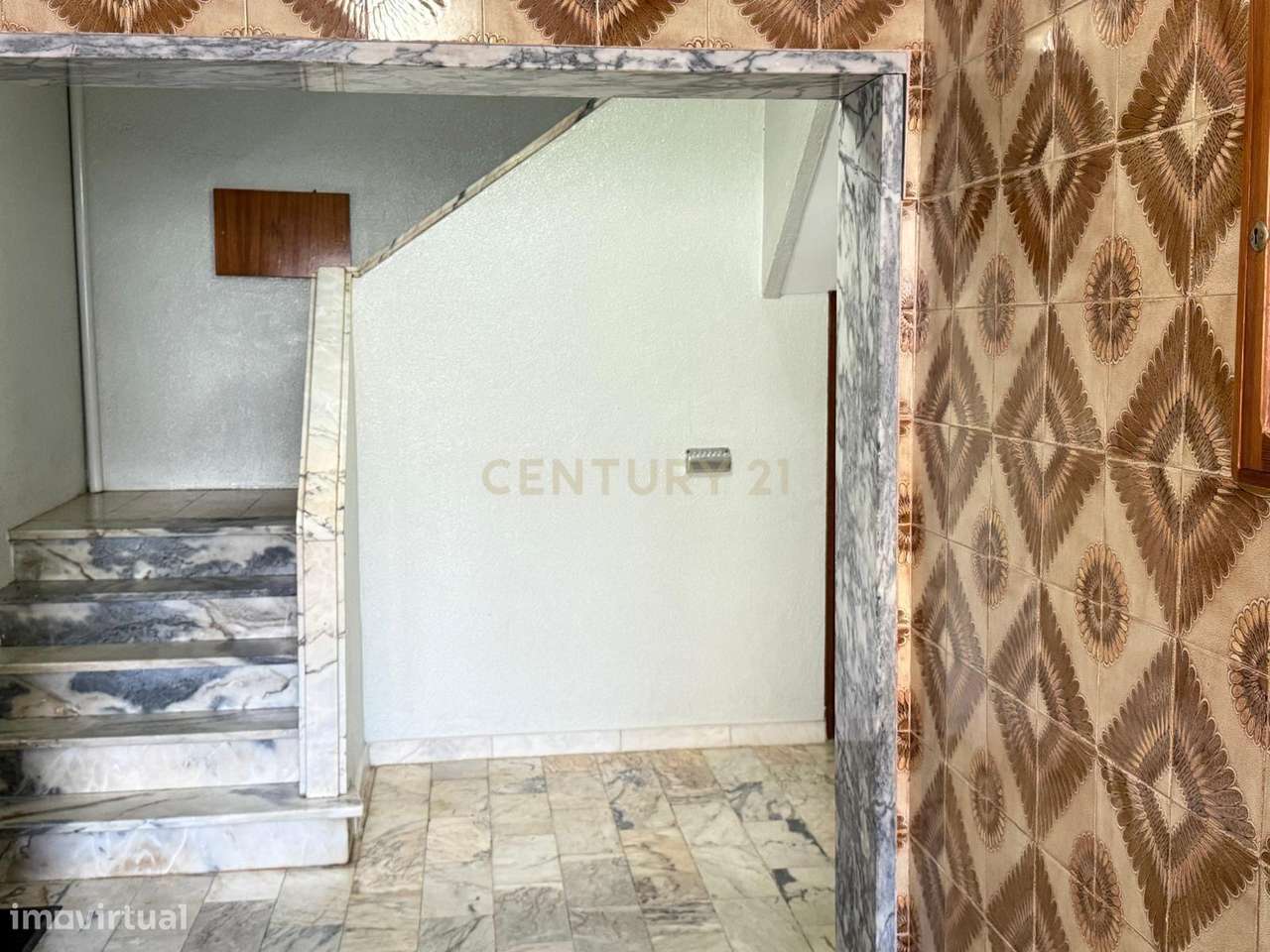 T3 no Coração da Arrentela – Oportunidade Única! 250.000 Euros-17