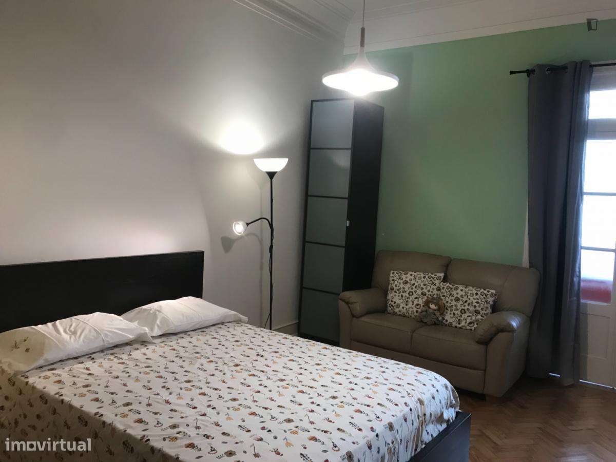 Quarto - localizado em Alameda Lisbon - Grande imagem: 5/10