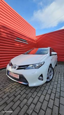 Toyota Auris 1.8 Hybrid Executive - 4