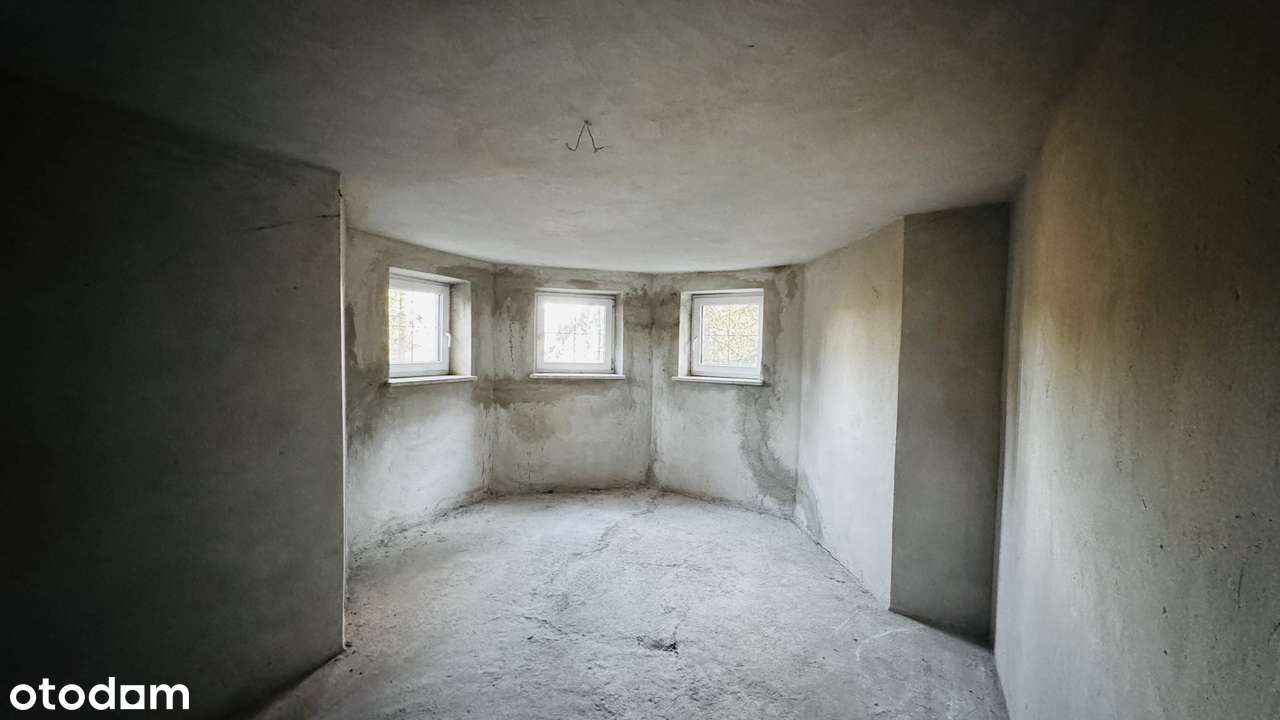 Dom z muminkową wieżą 330m2 wkoło las blisko rzeka BRENNA CENTRUM-19