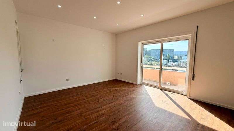 Apartamento T3 remodelado em Águas Santas - Grande imagem: 5/12