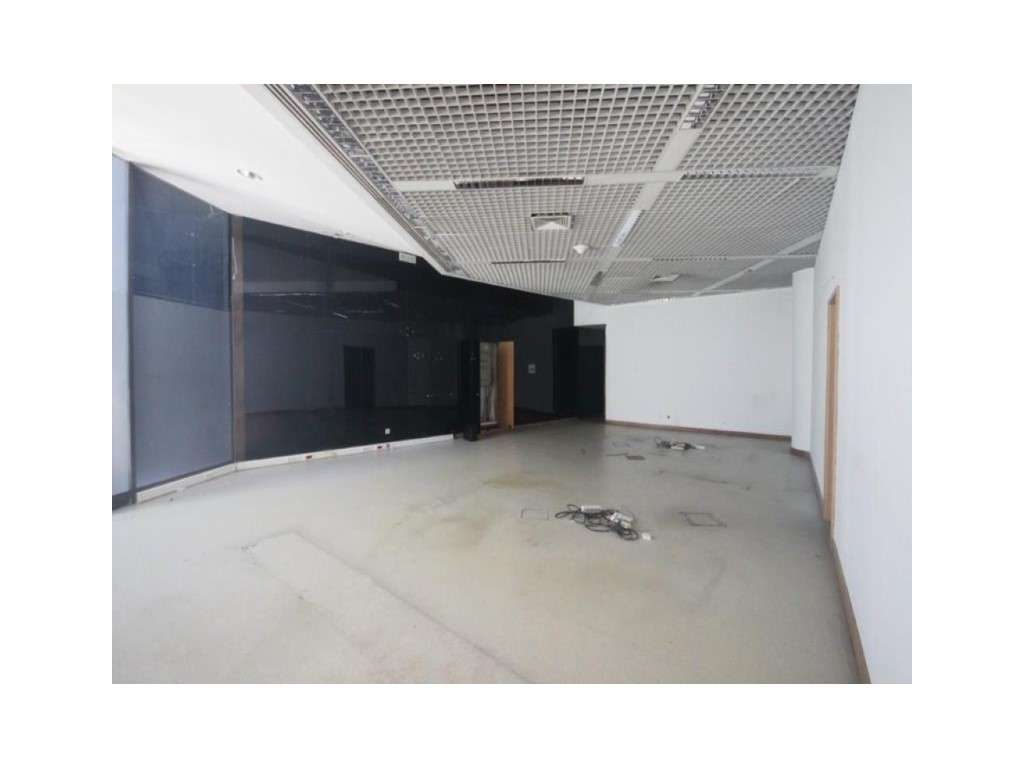 Loja com 840 m2 na Cidade de Santarém - Grande imagem: 5/9