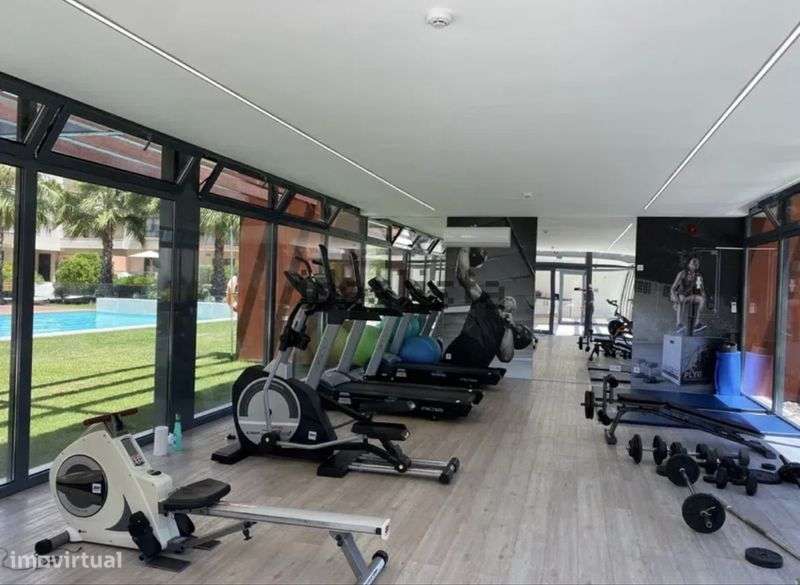 Apartamento T4 em condominio privado com piscina e ginásio - Grande imagem: 4/12