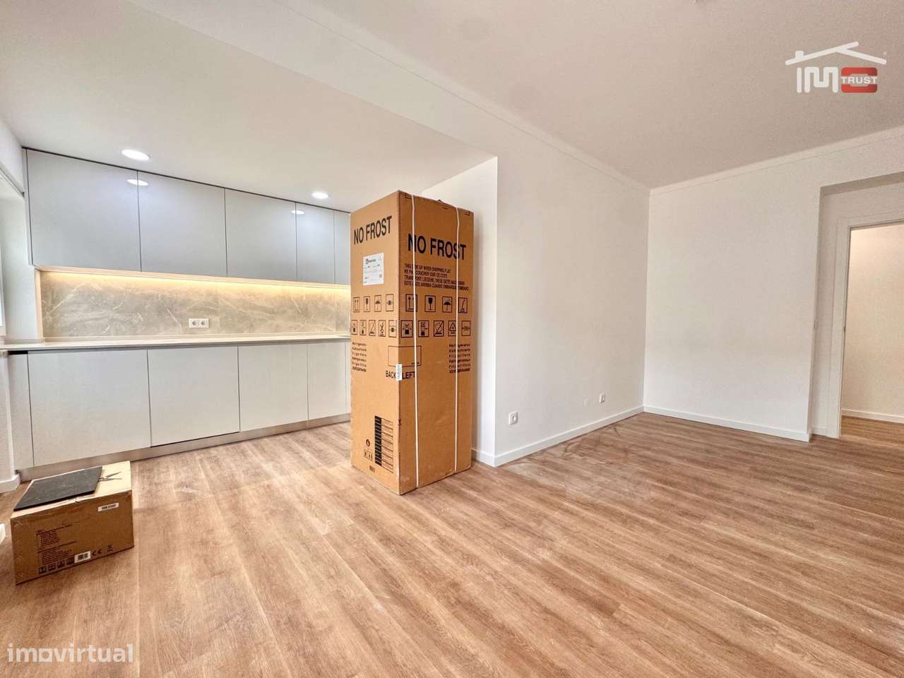 Apartamento T3 Totalmente Renovado 1ºandar, Coz. Equipada, Varanda,... - Grande imagem: 5/37