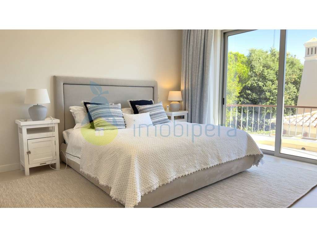 Encantadora moradia T4 em Vale do Lobo-16