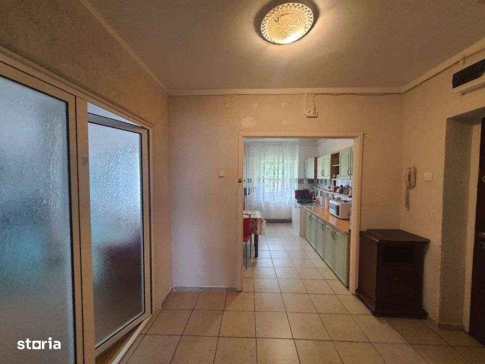 FALEZA NORD-CONSILIERI-APARTAMENT CU 3 CAMERE VEDERE CATRE MARE-11