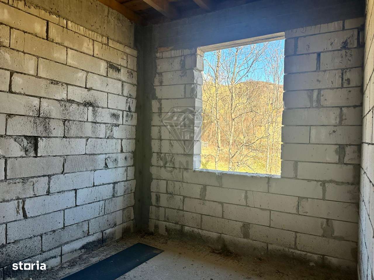 CASA DE VANZARE IN VALEA DOFTANEI-18