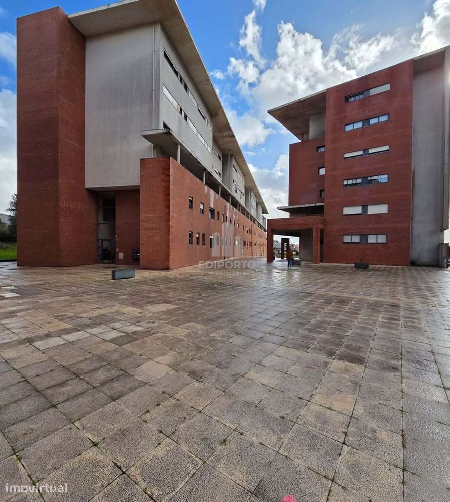 Apartamento T3 com garagem e arrumos em Matosinhos/Perafita-20