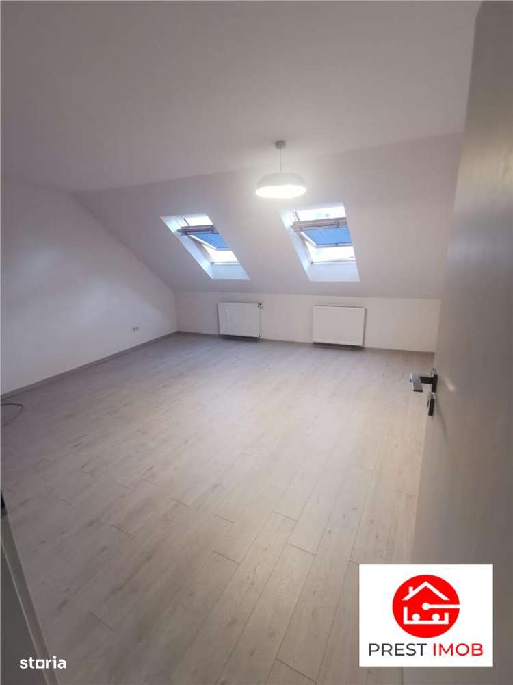 Casa de inchiriat in zona 7 noiembrie - Imagine principală: 4/11