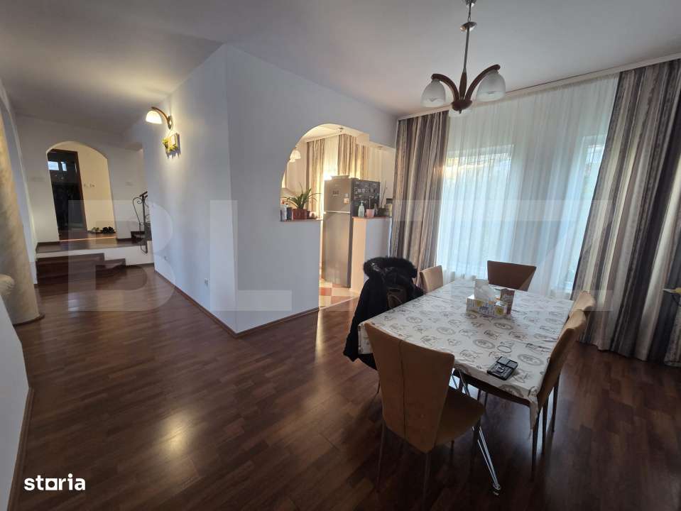 Vila  226 mp utili, curte 277 mp, zona Micro 3 - Imagine principală: 3/19