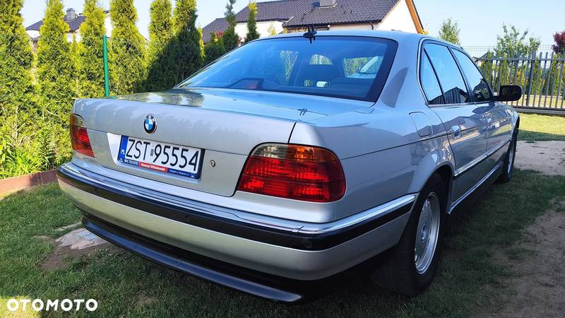 BMW Seria 7 730d - 13