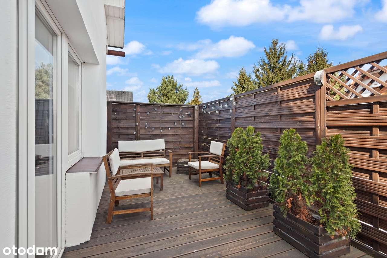 Duży dom wolnostojący 4 sypialnie + salon, garaż, piwnica, Maślice-19