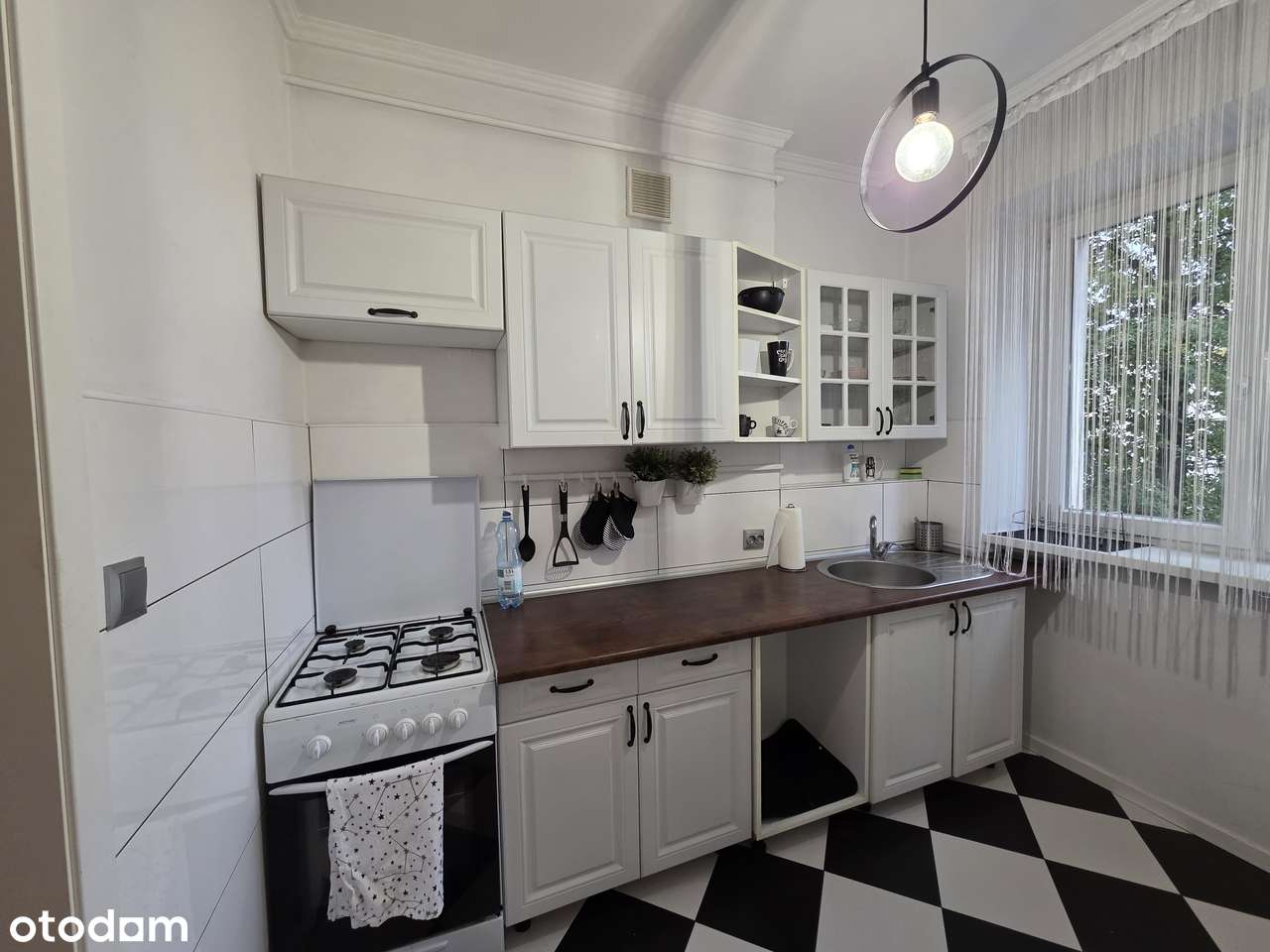 Przestronne mieszkanie 36,7 m² z osobną kuchnią i komórką w cenie.-6