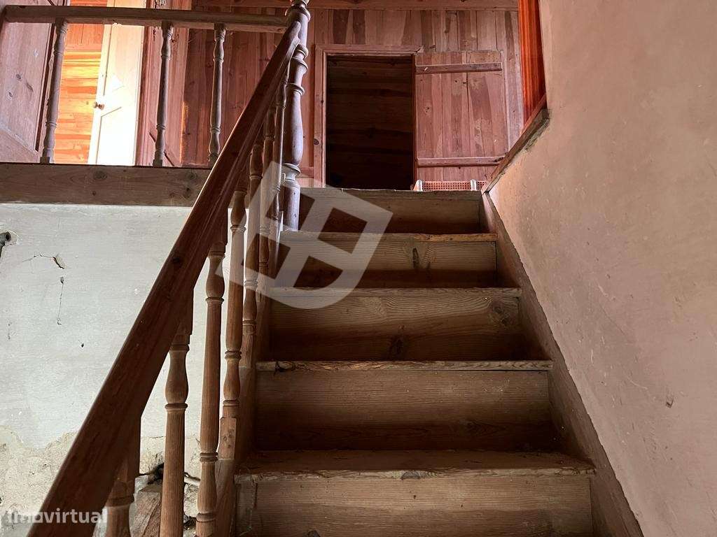 Moradia T4 p/remodelar Centro de Ílhavo - Grande imagem: 4/14
