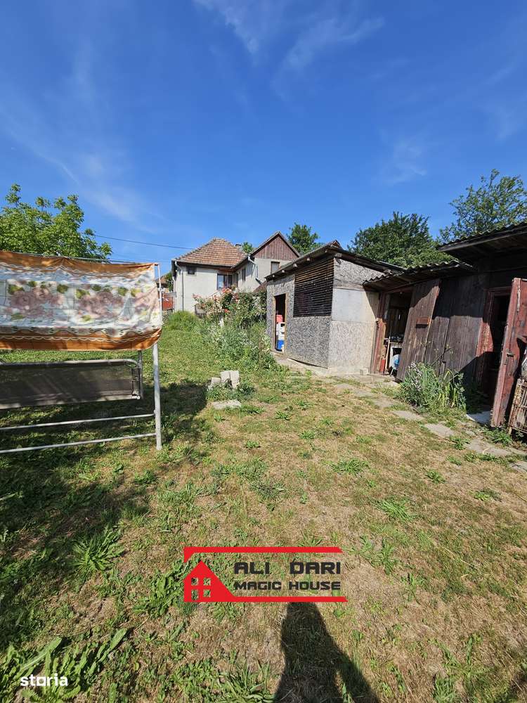 Casă de vânzarea în sat Mihăiești Cluj cu teren și gradină de 2.346 mp - Imagine principală: 4/20