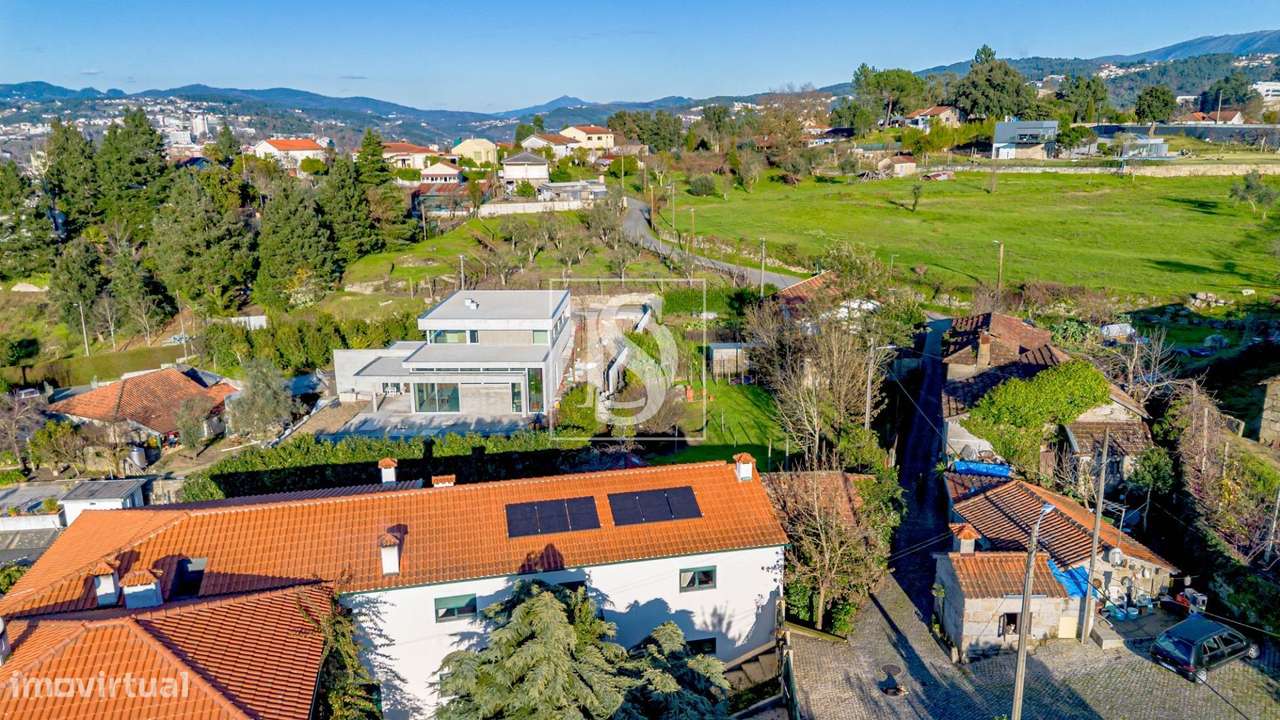 Moradia para Restauro com Terreno - Cepelos Amarante-40