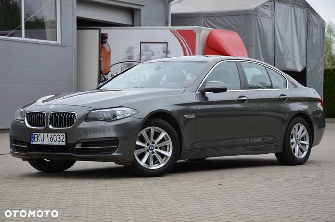 BMW Seria 5 530d xDrive - 3