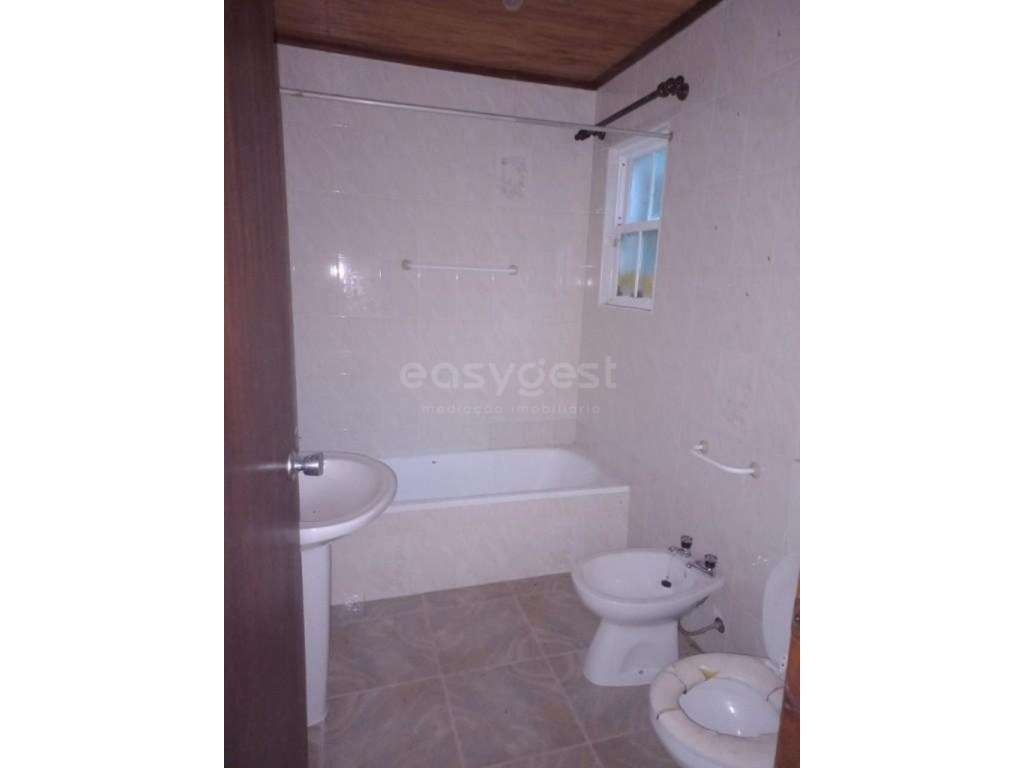 Moradia T2 Calheta - Ilha S. Jorge - Grande imagem: 5/8