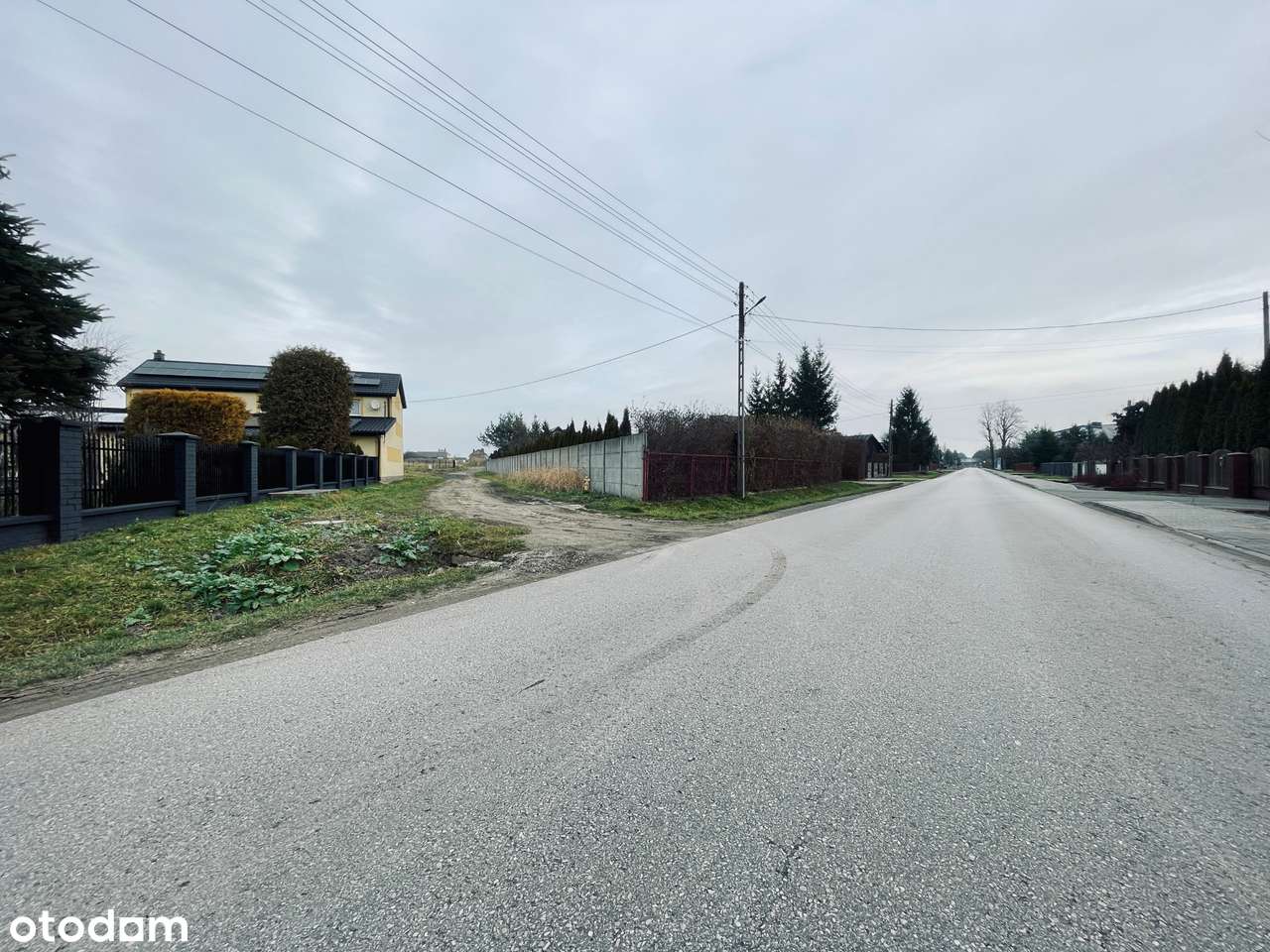 Prąd, woda, kanalizacja | Droga utwardzona | Prostokąt | Płaska | Park-10