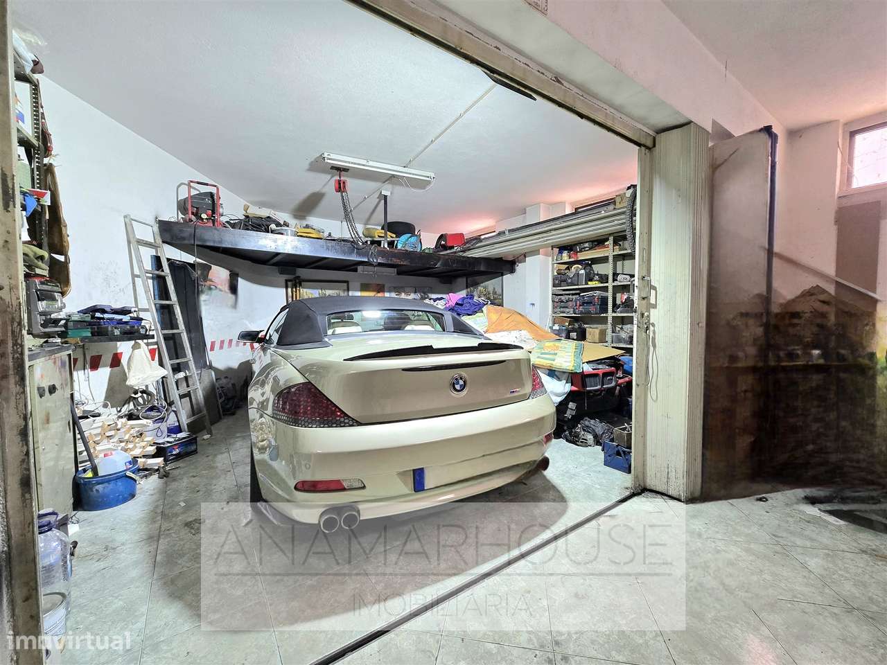 T2 Remodelado com Box para 2 Carros | Open Space 37m² | Vista Verde |-23