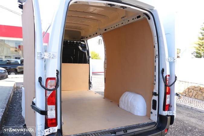 Renault Master 2.3 DCI L3H3 3.5T 130cv - 19