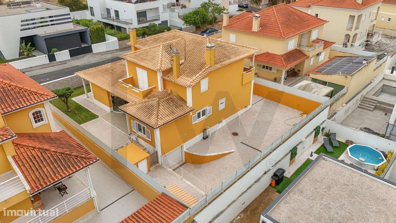 Exclusiva, elegante e irrepreensível – moradia T4 no coração de Torres - Grande imagem: 5/57