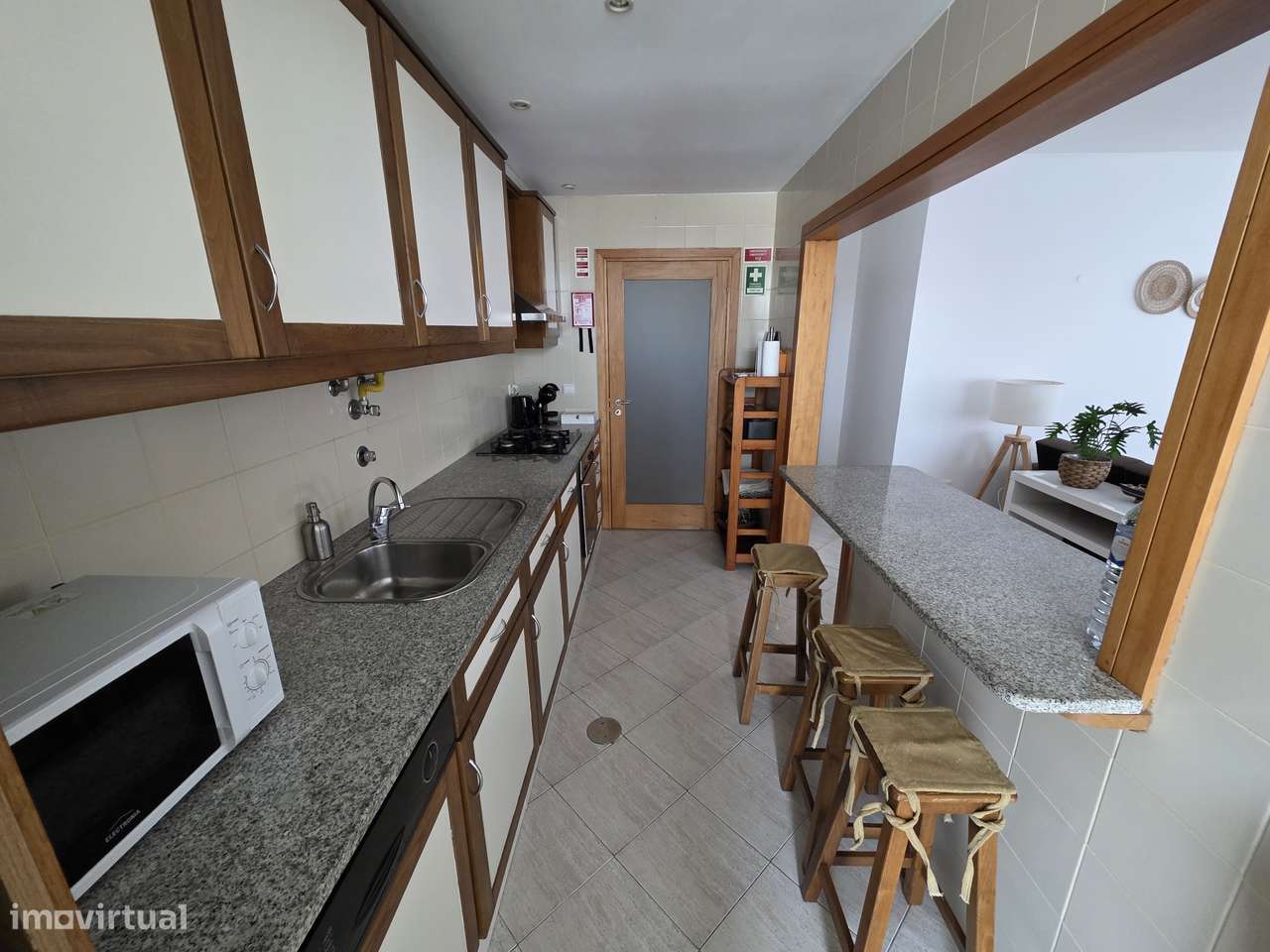 Vende-se apartamento T3 no Furadouro com vista mar. - Grande imagem: 4/12