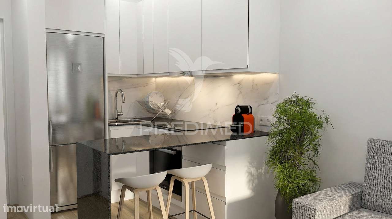 Apartamento T0 Remodelado com vista mar - Grande imagem: 2/13