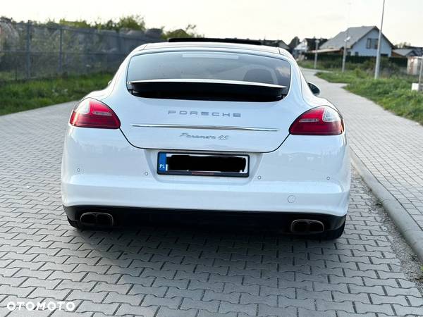 Porsche Panamera 4S - 14