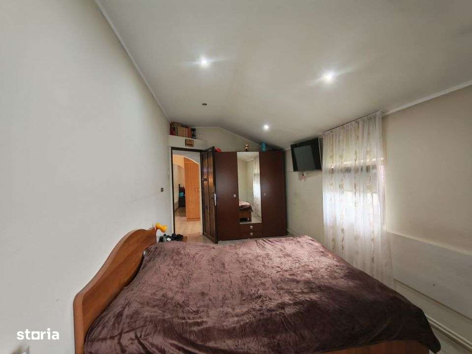 Casa in Serbanesti-8