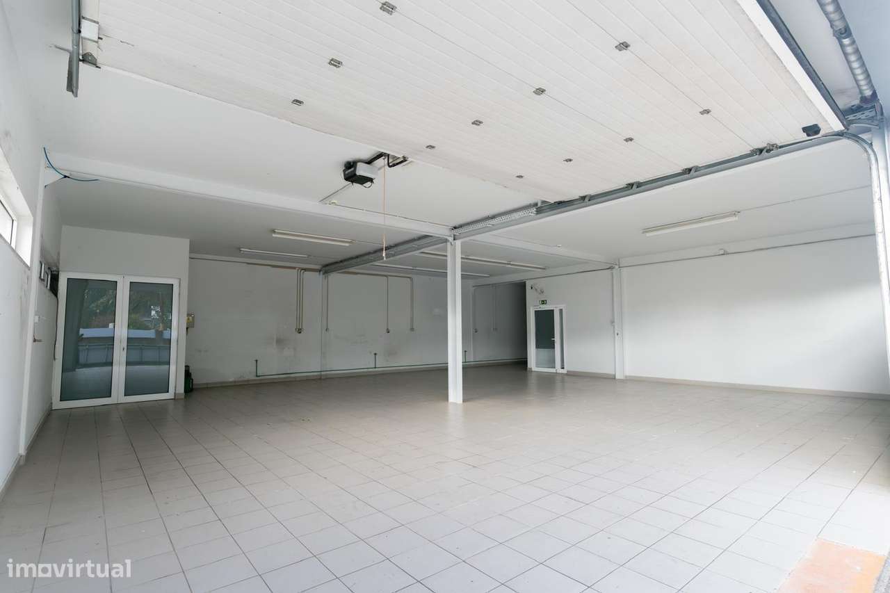 Pavilhão com 2 frações autônomas-9