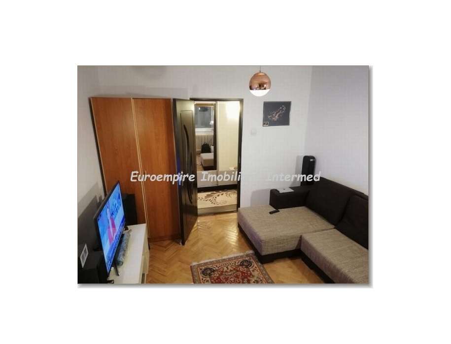 Apartament 4 camere de vanzare zona TOMIS III, semimobilat - Imagine principală: 2/6