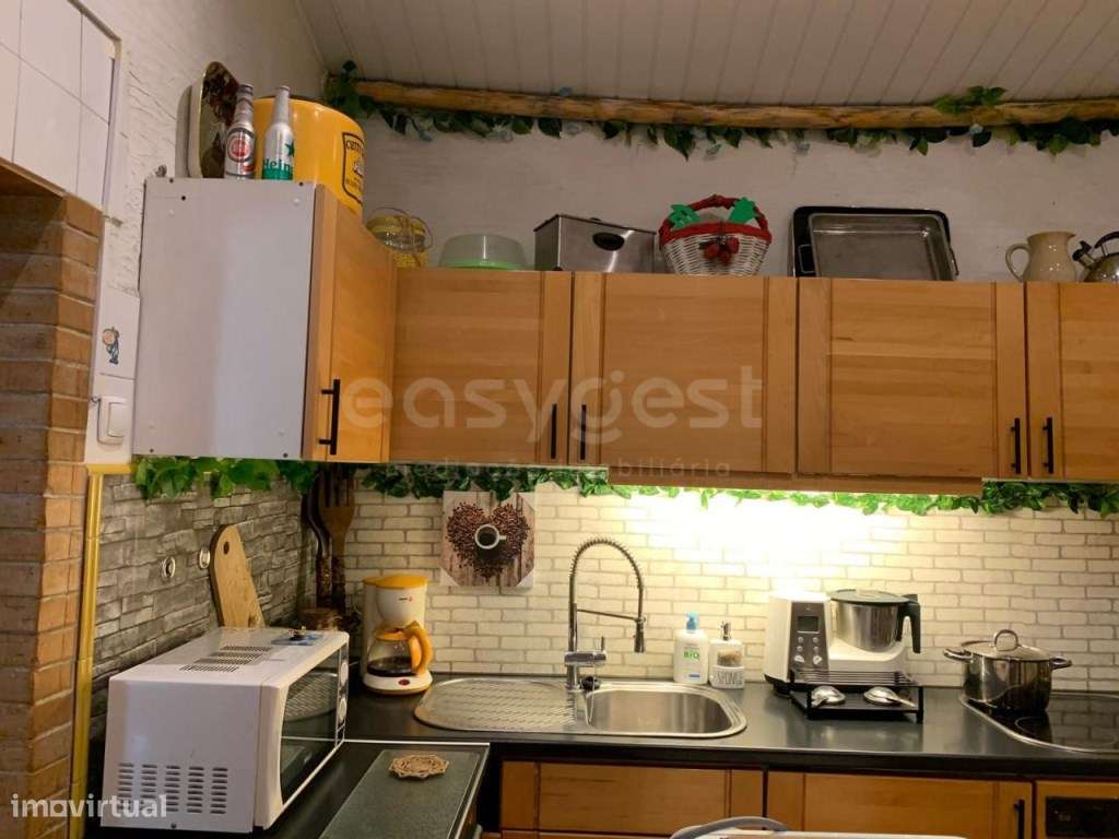 Moradia T3 Totalmente Recuperada com Piscina - Casével, Alentejo - Grande imagem: 5/11