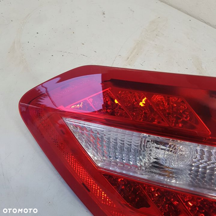 LAMPA TYŁ TYL MERCEDES E W212 SEDAN LEWA - 3