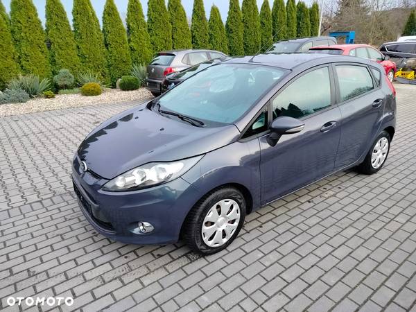 Ford Fiesta - 2