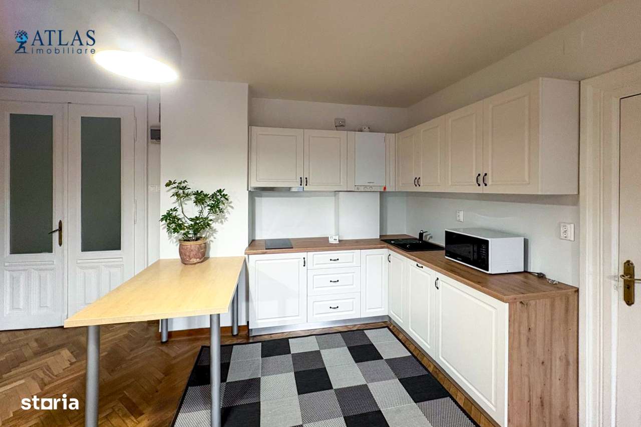 Destinatie birouri, str. De Mijloc la casa, 105 mp., 4 camere, parcari - Imagine principală: 5/16