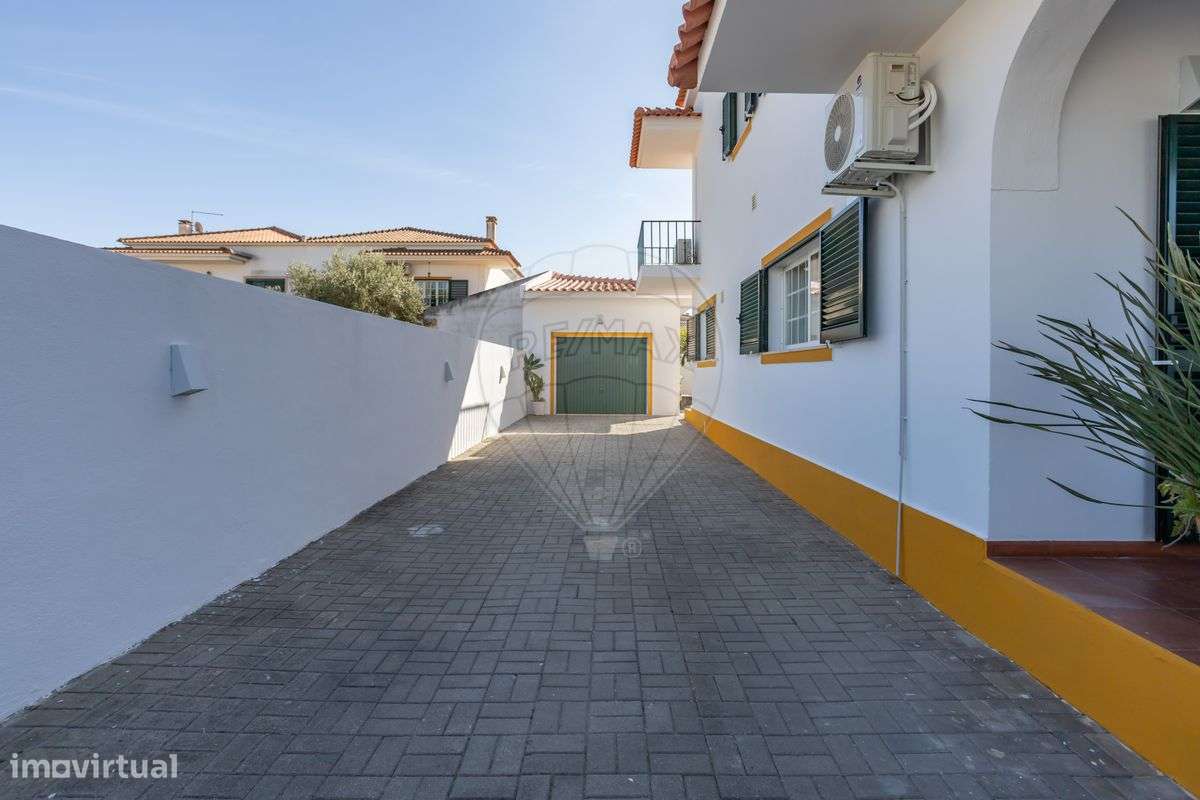 Moradia T4 para venda-3