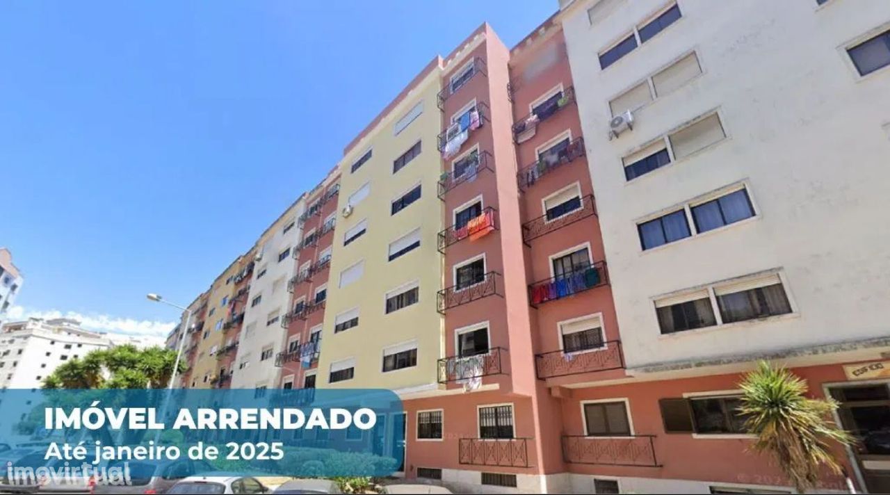 Apartamento T1 - Monte Abraão