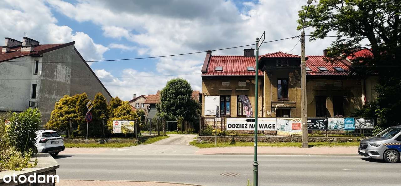 Urokliwa kamienica w centrum Krzeszowic + działka budowlana w cenie!