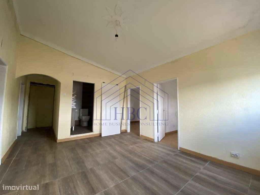 Moradia T3+1 com Grande Potencial na Lagoa de Albufeira - Sesimbra-22